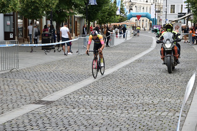 足球西甲赛程密集致伤病潮爆发